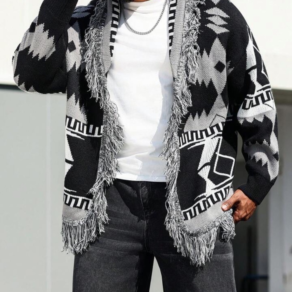 Men's Black and Gray Patterned Sweater